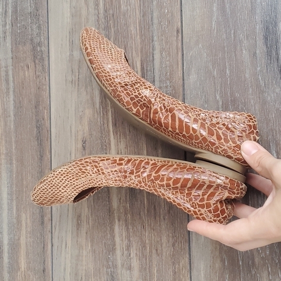 Lucky Brand Emmie Woman Animal print Leather ballet flats shoes sz 8M - Picture 6 of 9